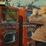 Вендинг и кино: 9 художественных фильмов с участием торговых автоматов